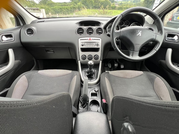 Used Peugeot 308 2010 for sale - 74941046: Photo 3