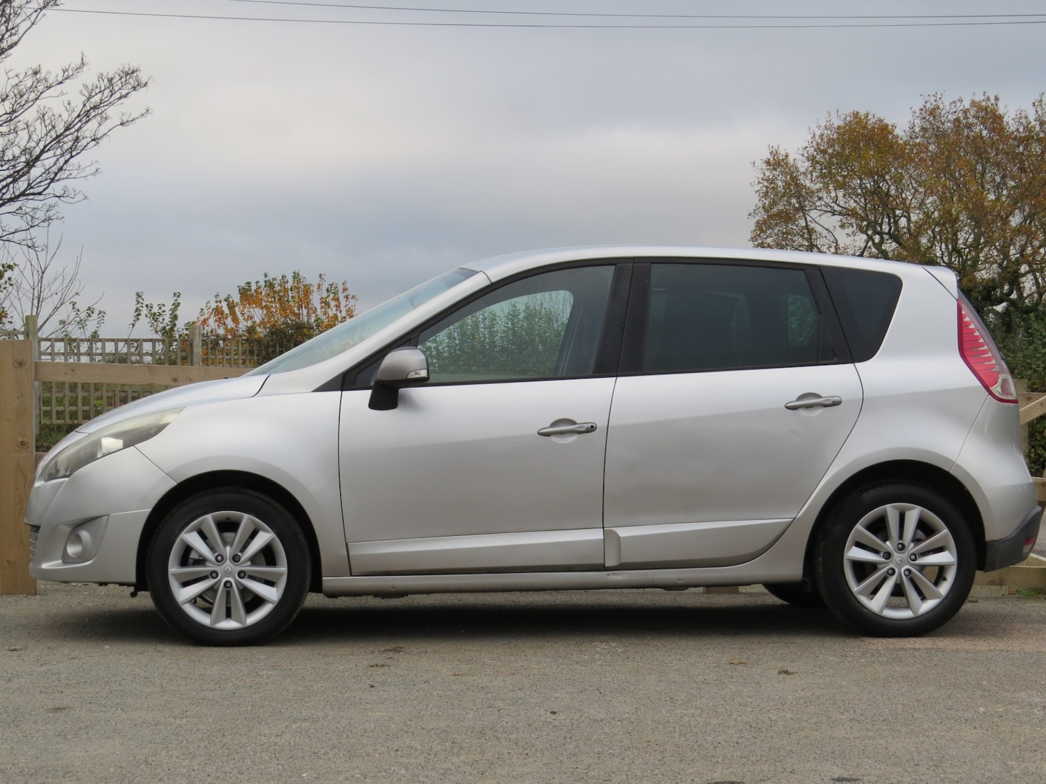 Used Renault Scenic 2010 for sale - 76493814: Photo 3