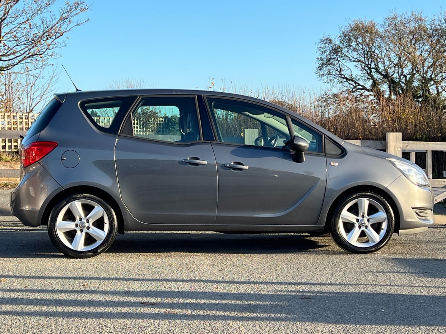 Used Vauxhall Meriva 2015 for sale - 76531475: Photo 4