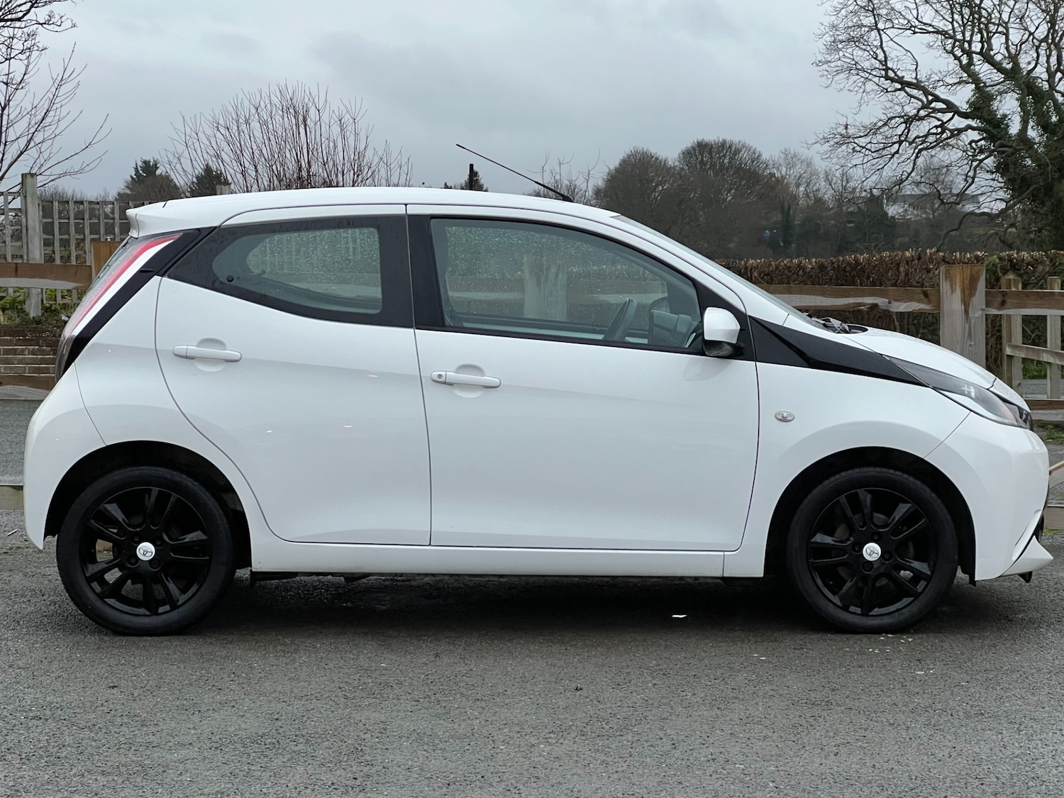 Used Toyota AYGO 2014 for sale - 76709649: Photo 22