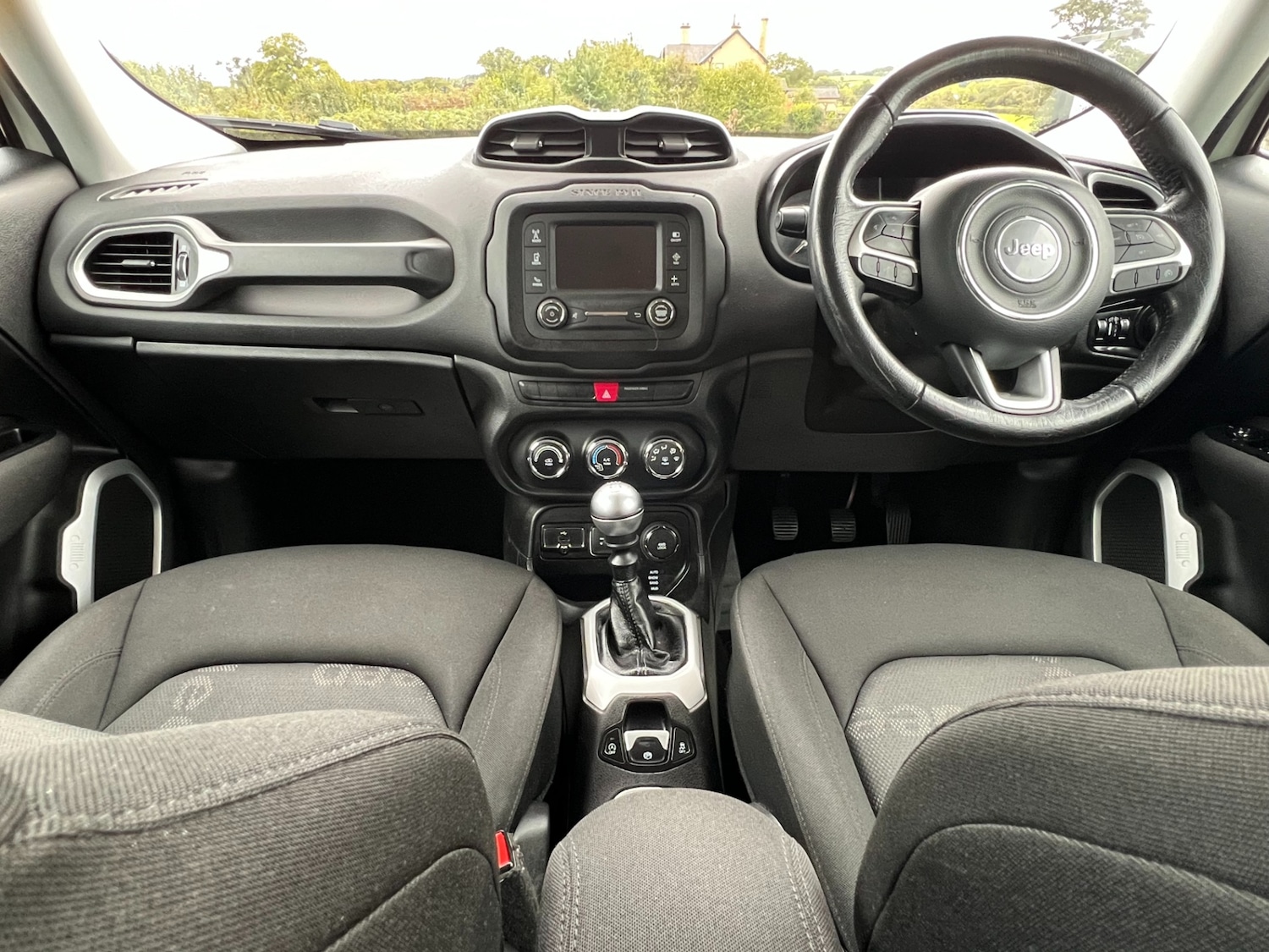 Used Jeep Renegade 2015 for sale - 76101817: Photo 17