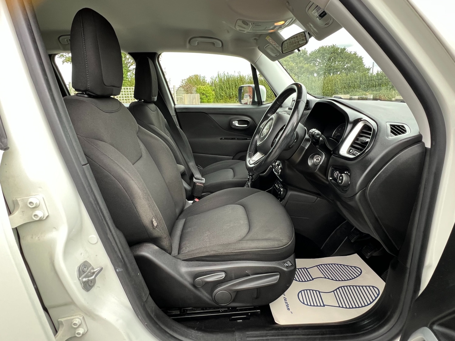 Used Jeep Renegade 2015 for sale - 76101817: Photo 25