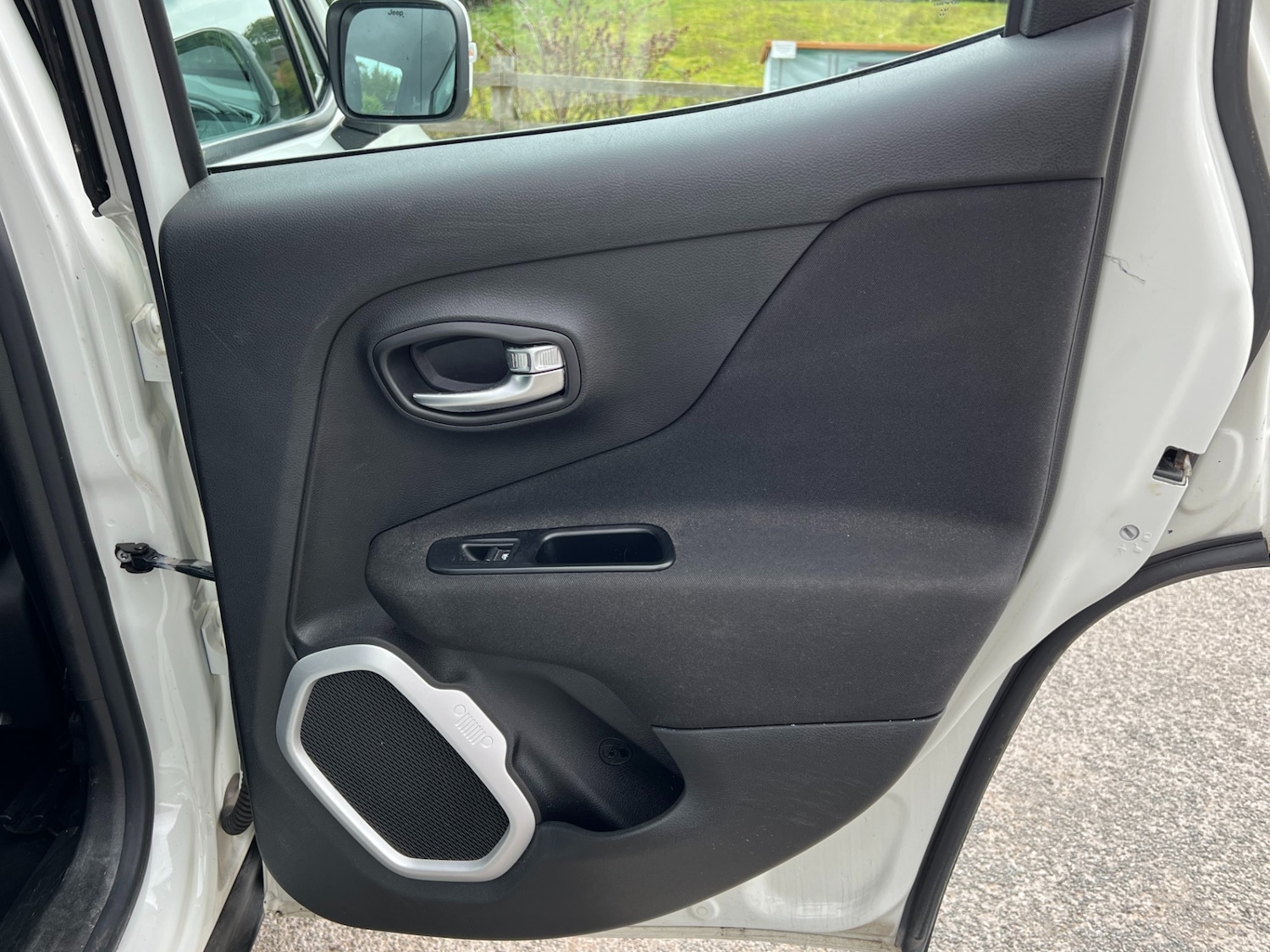 Used Jeep Renegade 2015 for sale - 76101817: Photo 26