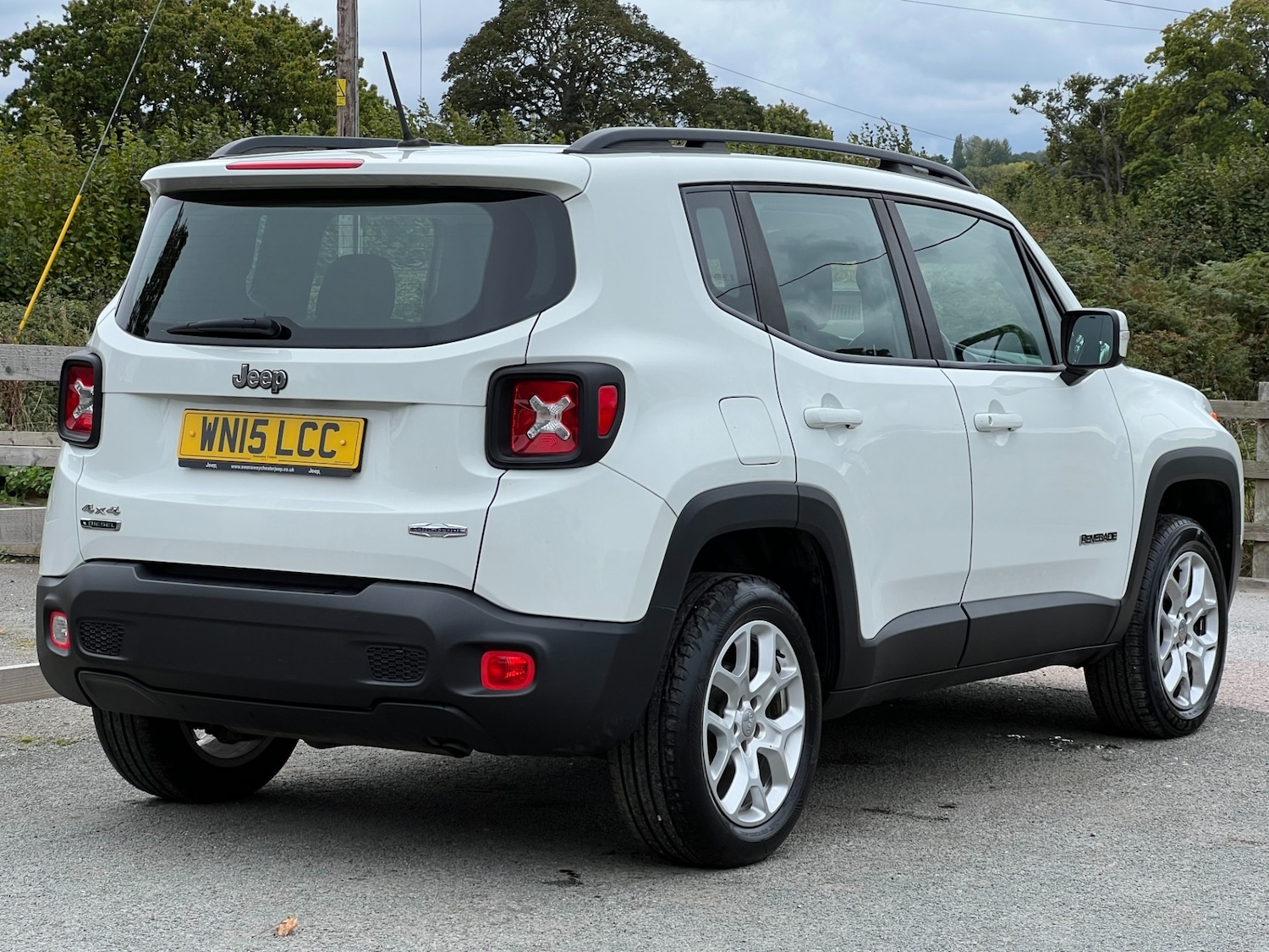 Used Jeep Renegade 2015 for sale - 76101817: Photo 8