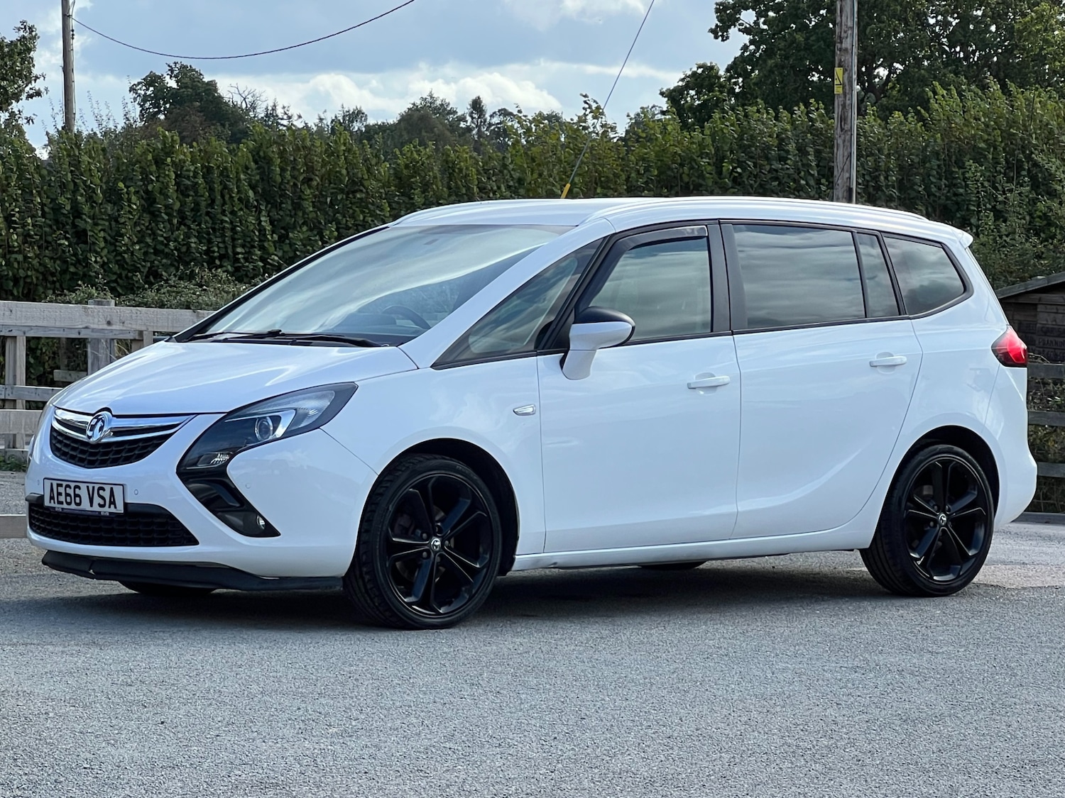 Used Vauxhall Zafira 2016 for sale - 75956022: Photo 1