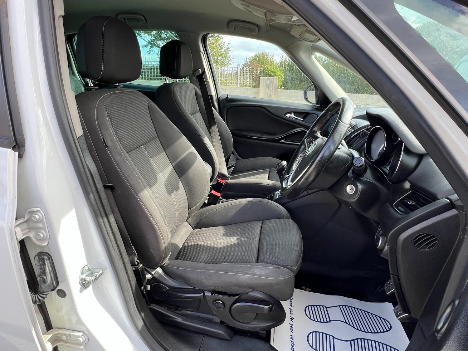 Used Vauxhall Zafira 2016 for sale - 75956022: Photo 26