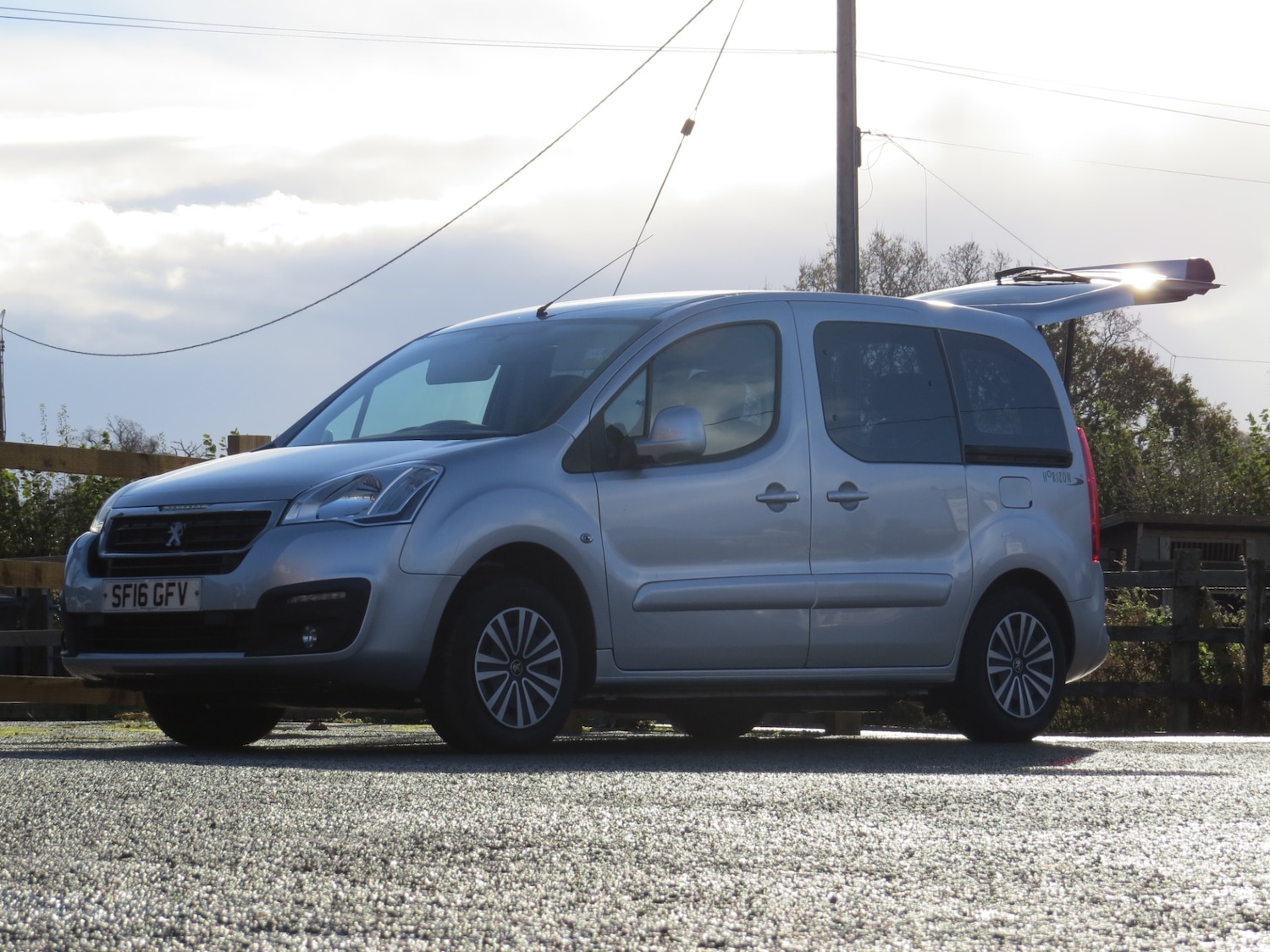 Used Peugeot Partner Tepee 2016 for sale - 76517638: Photo 16