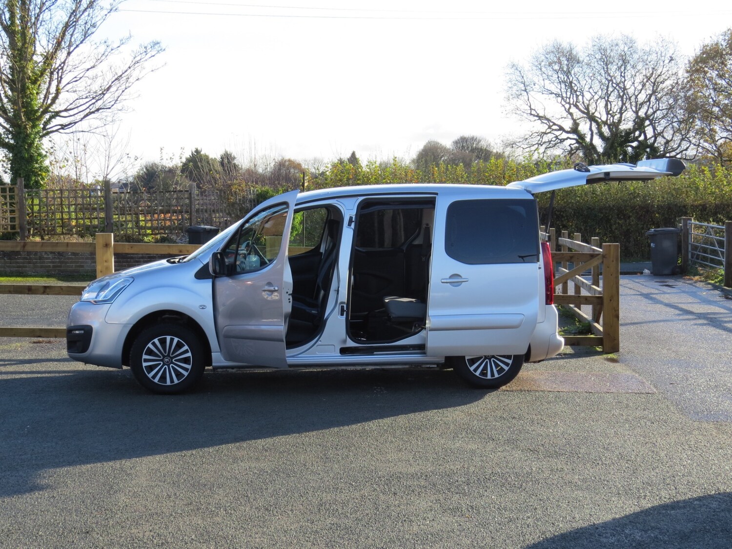 Used Peugeot Partner Tepee 2016 for sale - 76517638: Photo 20