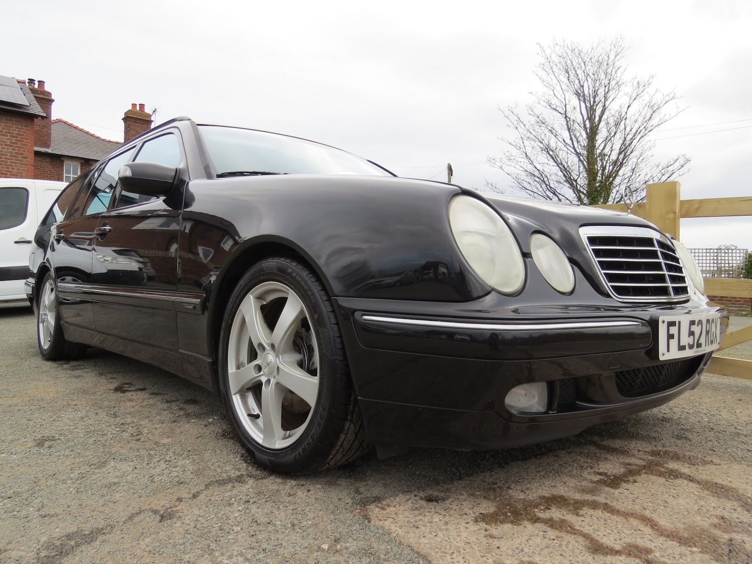 Used Mercedes-Benz E Class 2002 for sale - 76262699: Photo 18