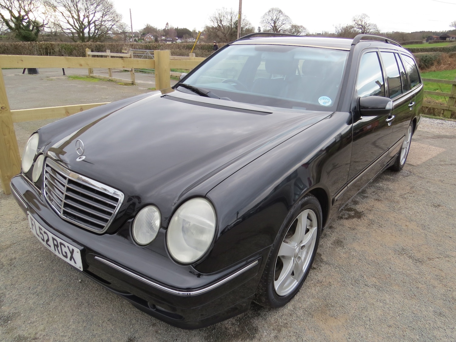 Used Mercedes-Benz E Class 2002 for sale - 76262699: Photo 19