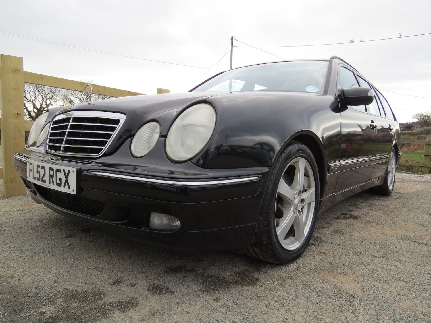 Used Mercedes-Benz E Class 2002 for sale - 76262699: Photo 5