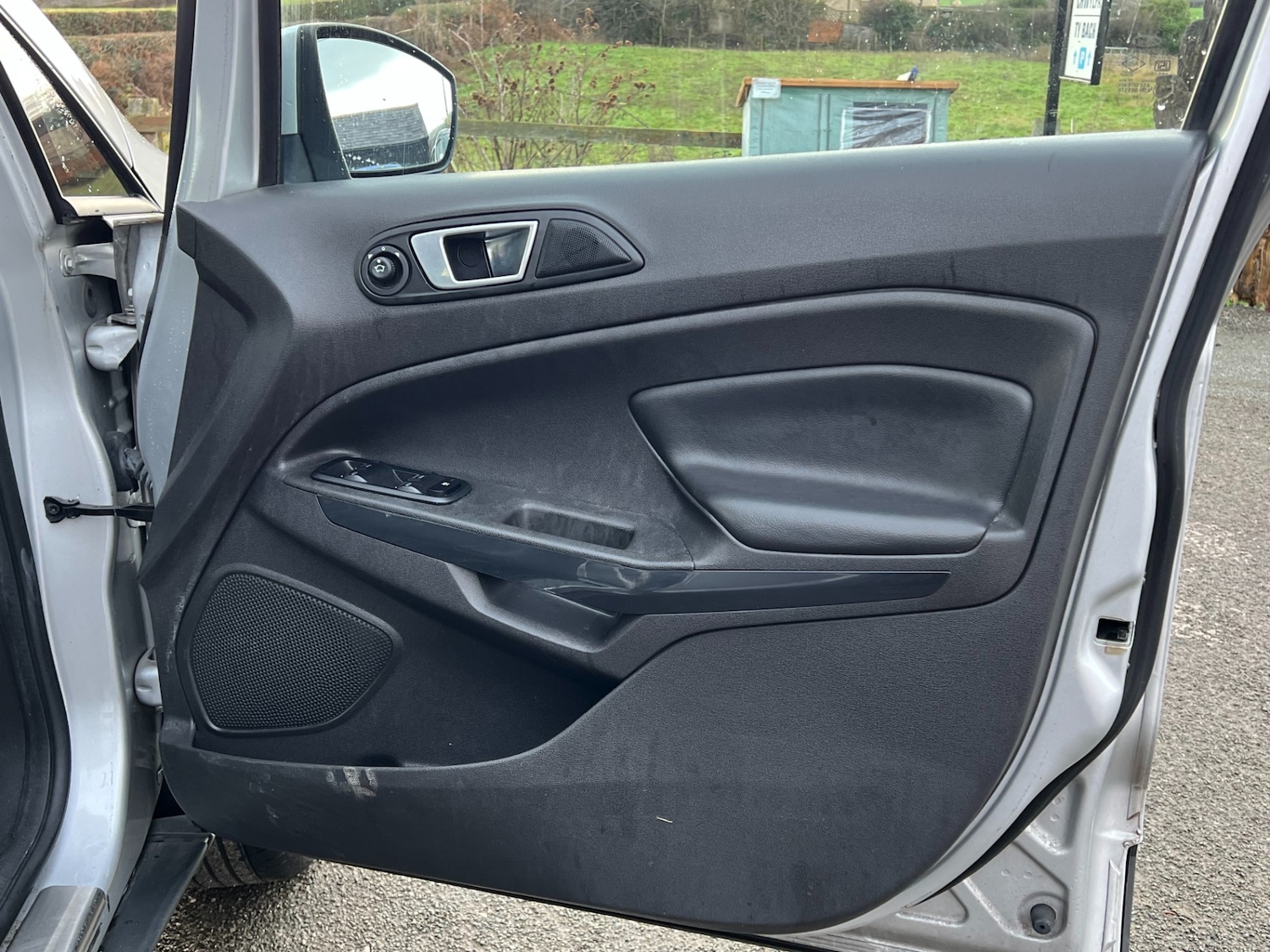 Used Ford Ecosport 2015 for sale - 76858716: Photo 25