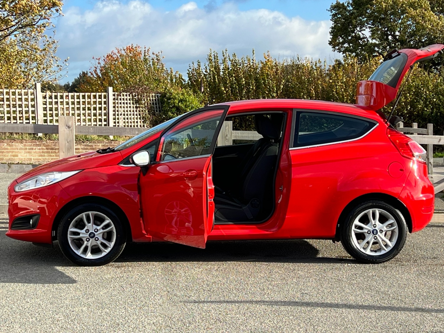 Used Ford Fiesta 2014 for sale - 76382480: Photo 17