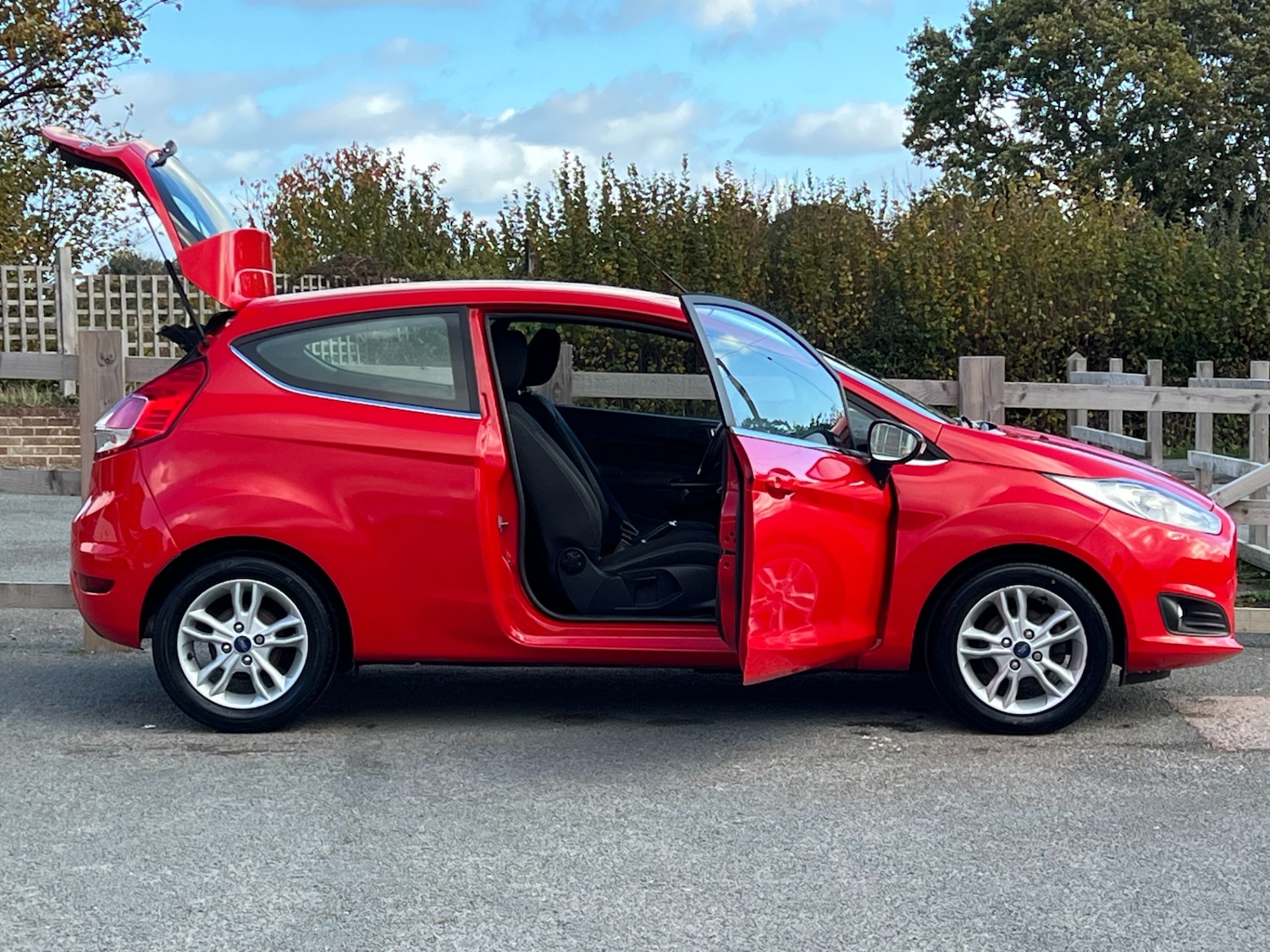 Used Ford Fiesta 2014 for sale - 76382480: Photo 6