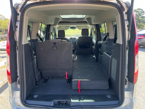 Used Ford Grand Tourneo Connect 2016 for sale - 76156380: Photo 15