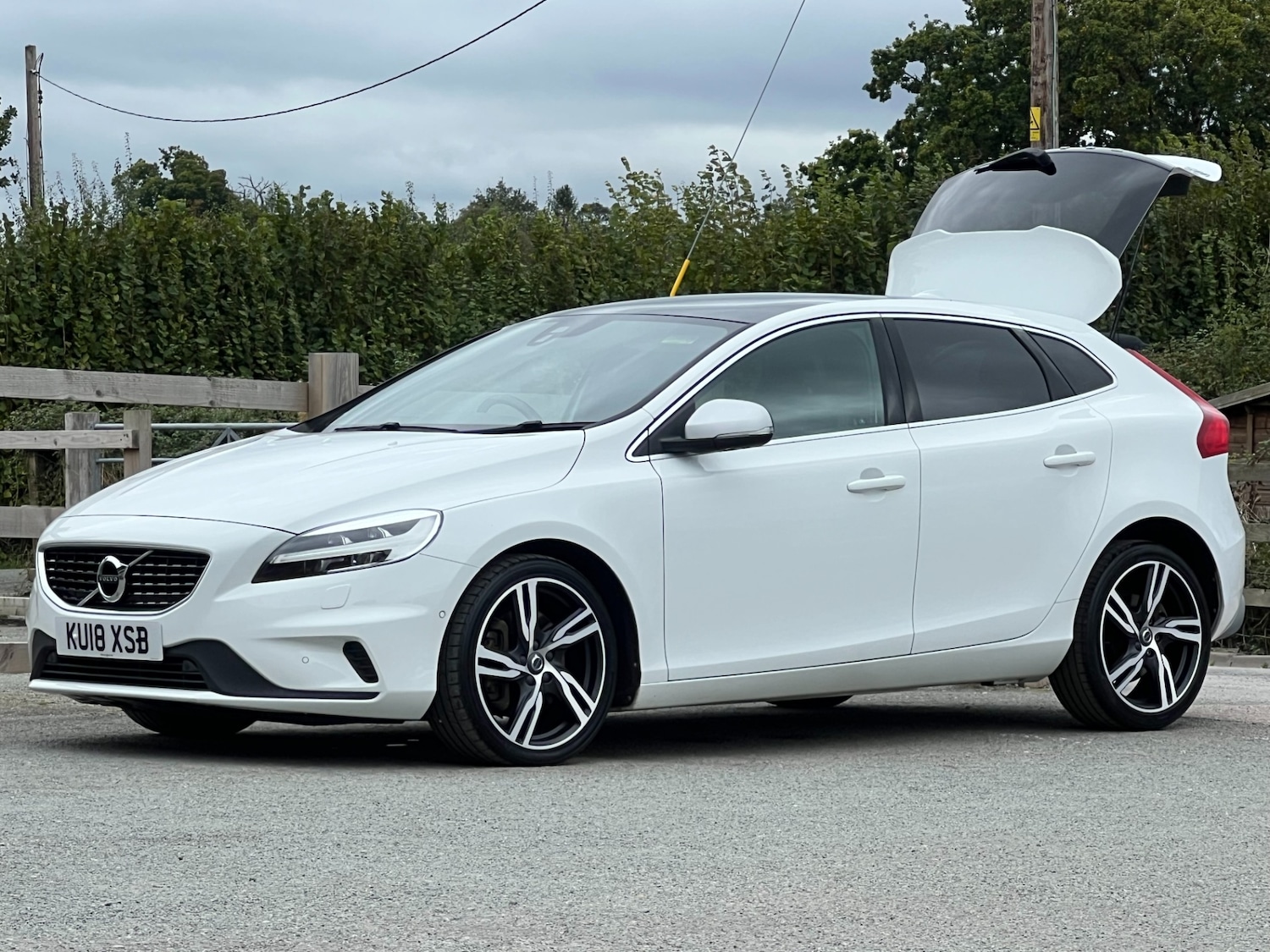 Used Volvo V40 2018 for sale - 75995883: Photo 16