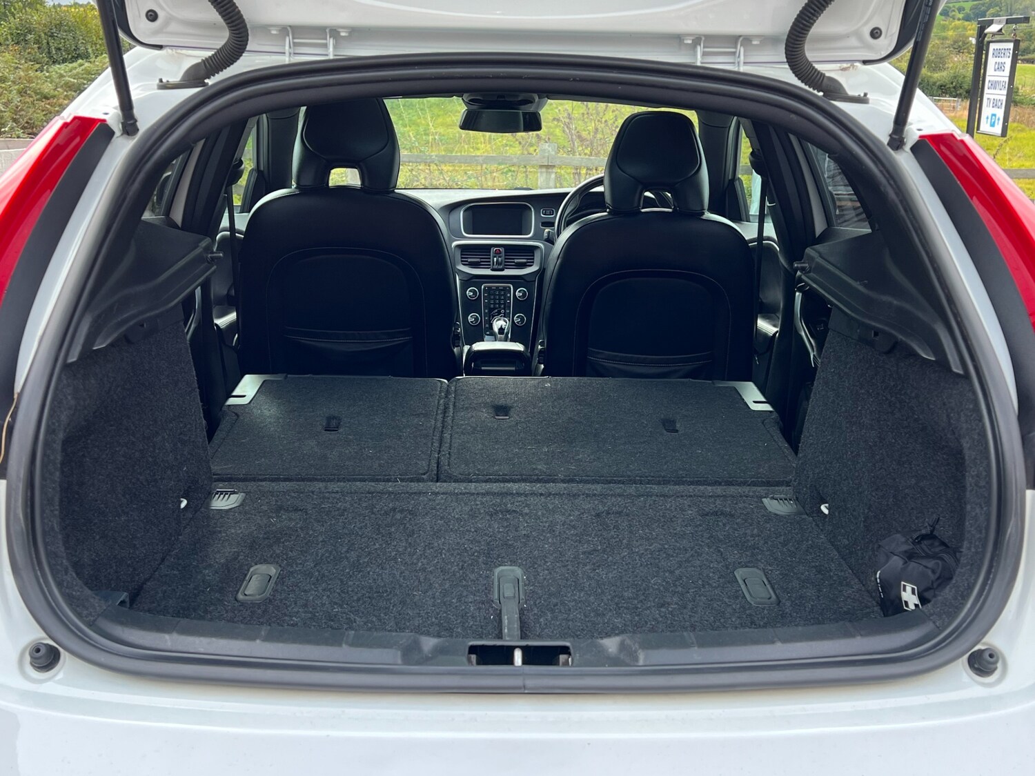 Used Volvo V40 2018 for sale - 75995883: Photo 17