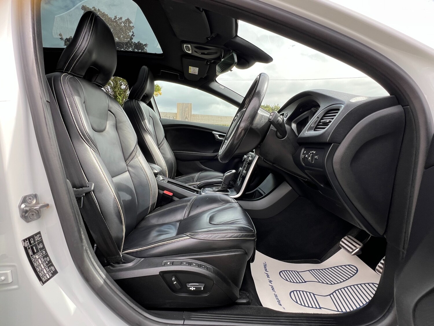 Used Volvo V40 2018 for sale - 75995883: Photo 26