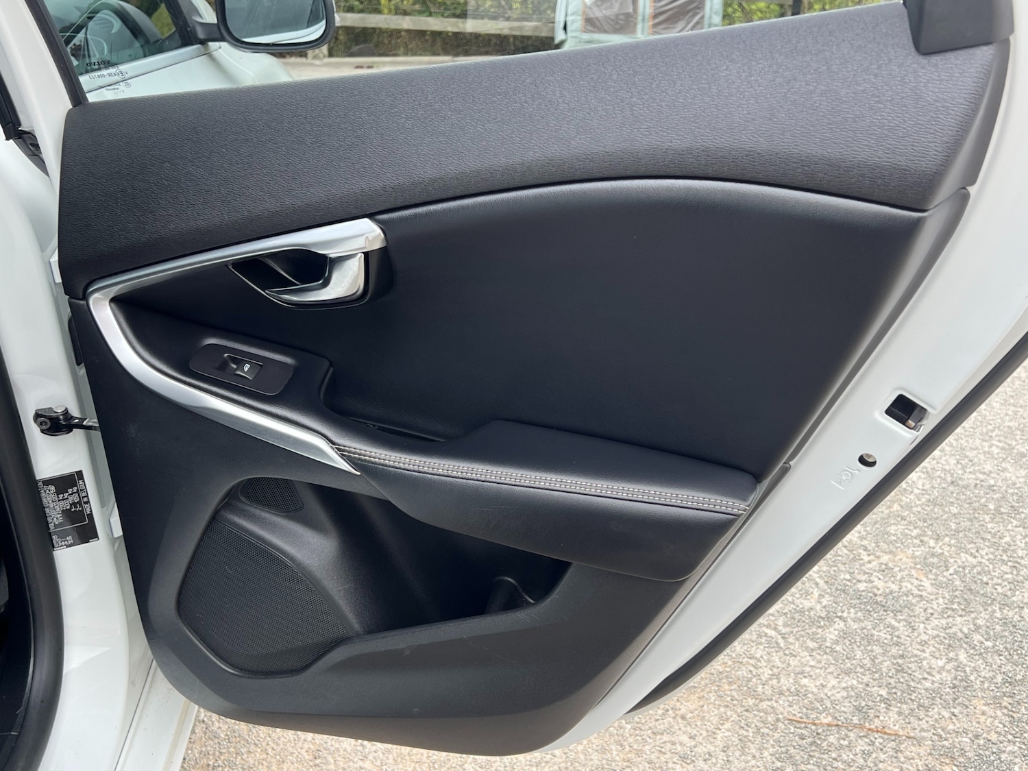 Used Volvo V40 2018 for sale - 75995883: Photo 28