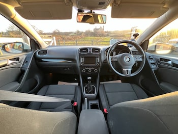 Used Volkswagen Golf 2012 for sale - 77640204: Photo