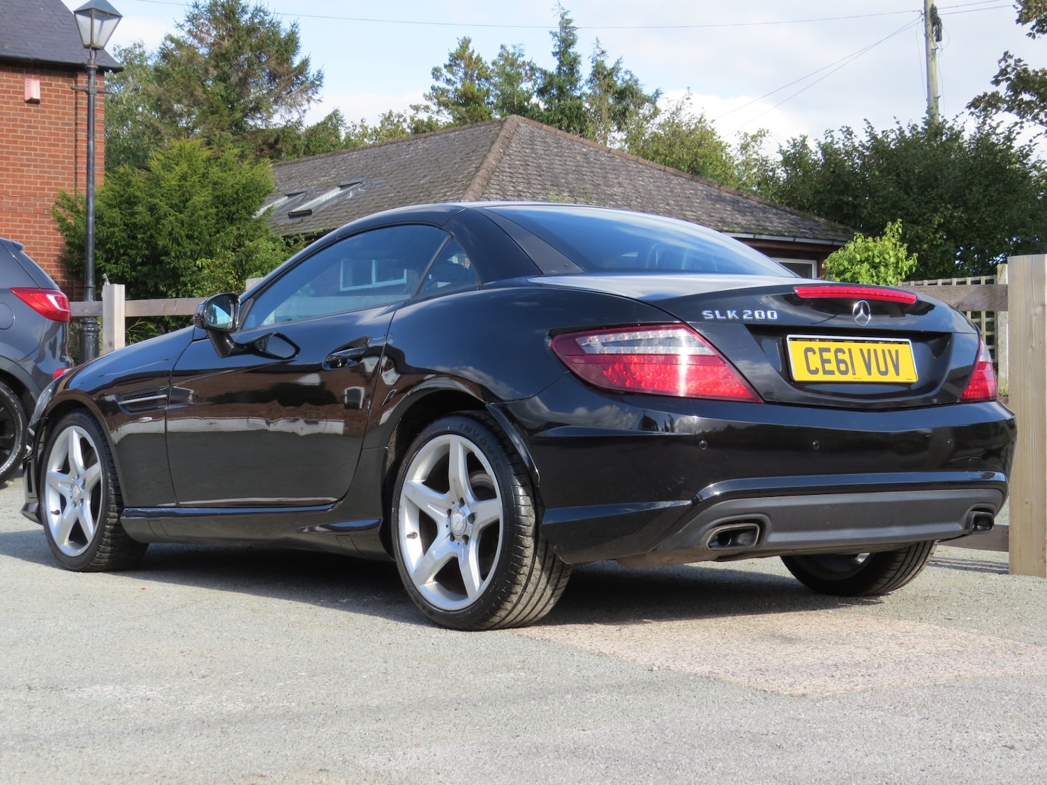 Used Mercedes-Benz SLK 2011 for sale - 76015378: Photo 10