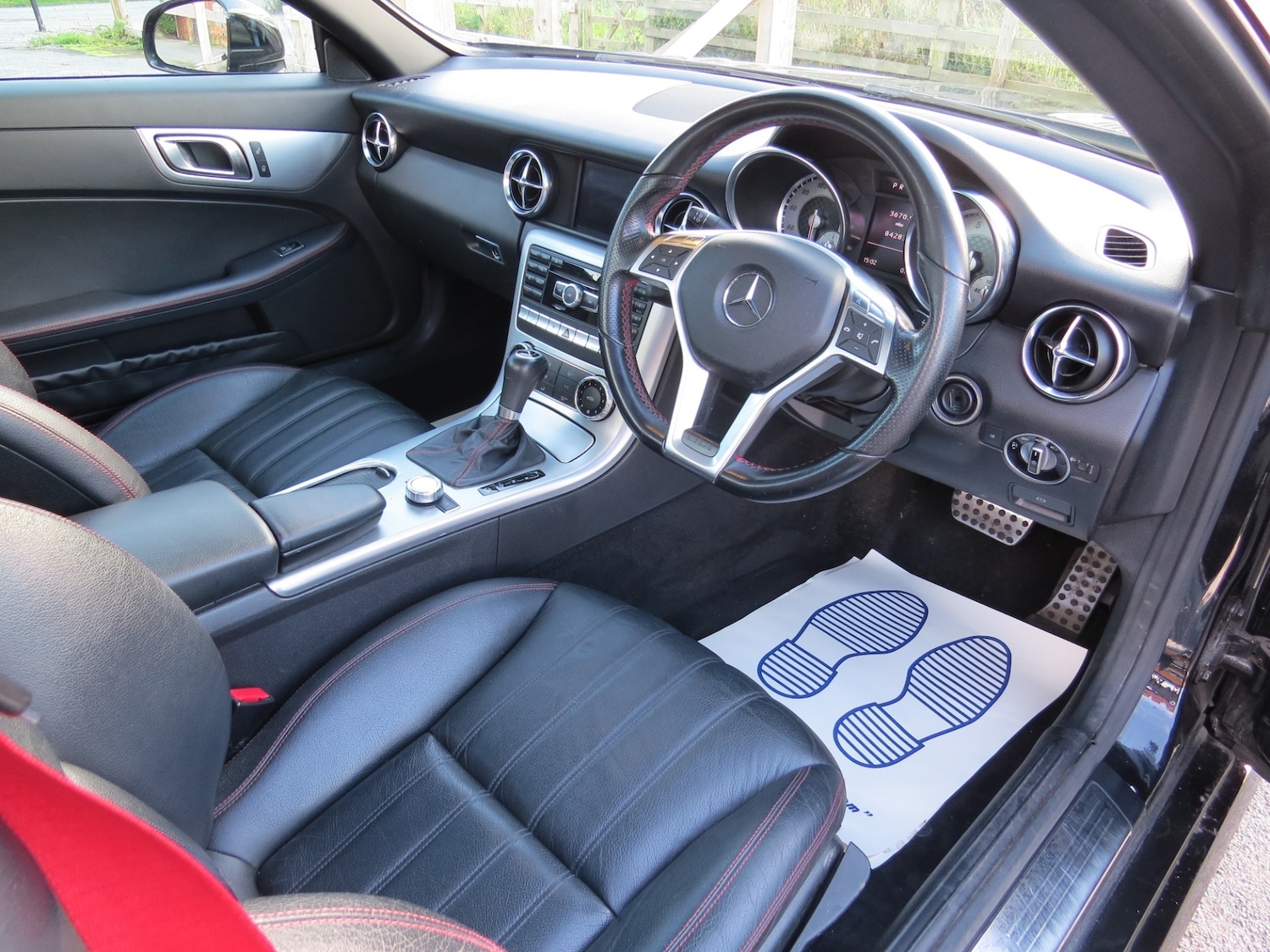Used Mercedes-Benz SLK 2011 for sale - 76015378: Photo 11