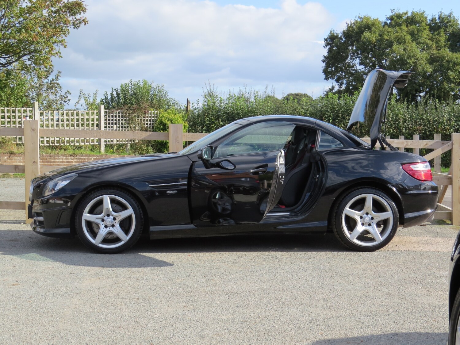 Used Mercedes-Benz SLK 2011 for sale - 76015378: Photo 16