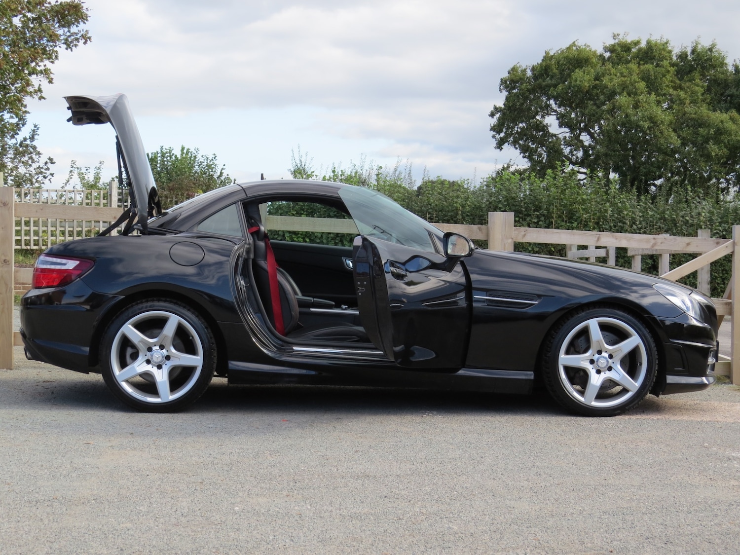 Used Mercedes-Benz SLK 2011 for sale - 76015378: Photo 17