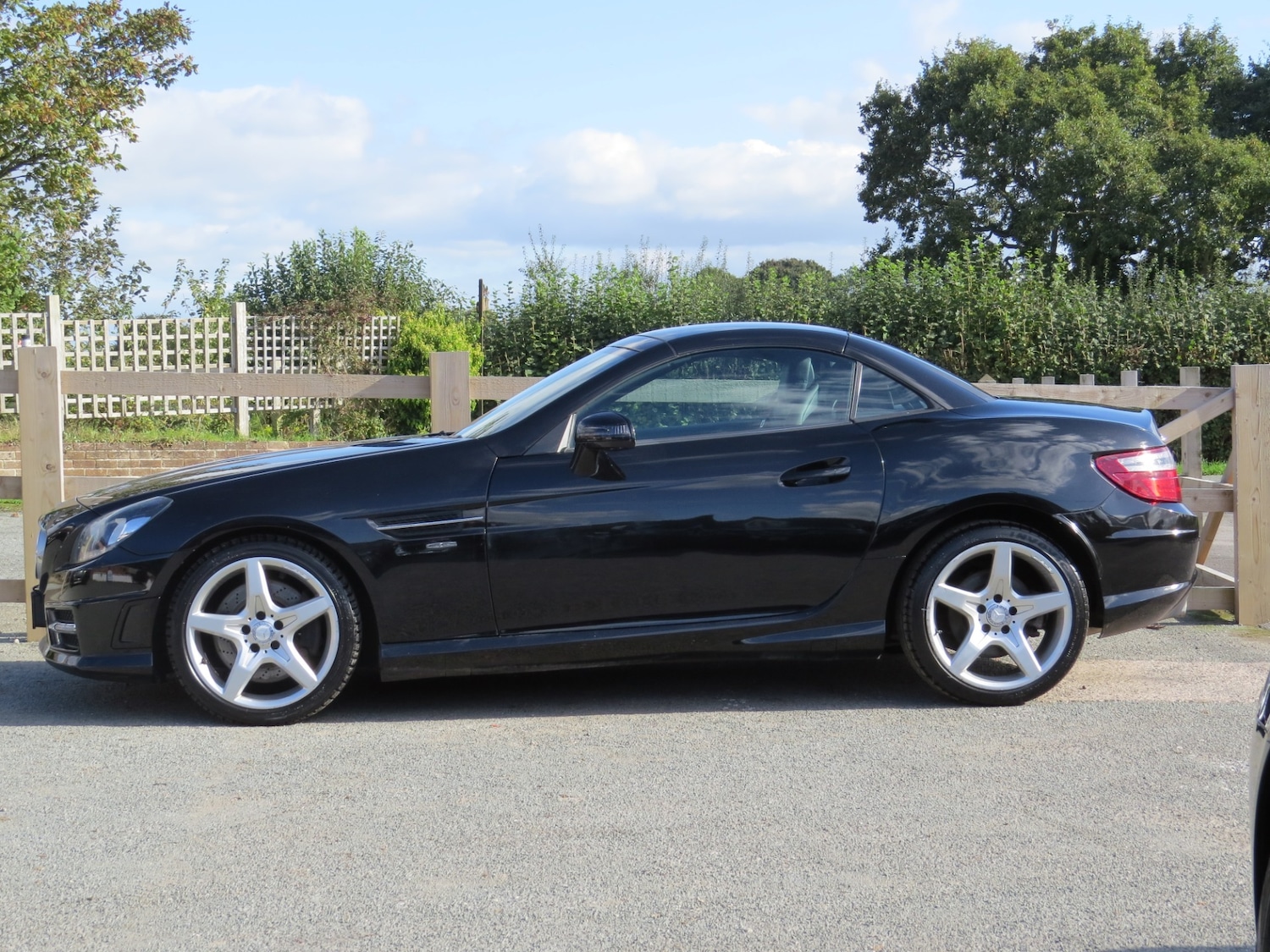 Used Mercedes-Benz SLK 2011 for sale - 76015378: Photo 19