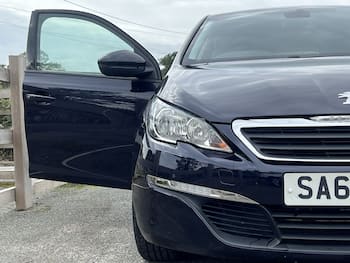 Used Peugeot 308 2014 for sale - 79424177: Photo