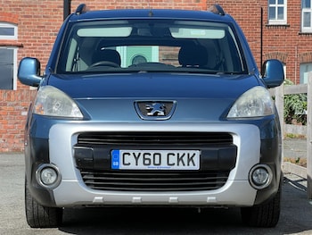 Used Peugeot Partner Tepee 2010 for sale - 78270461: Photo