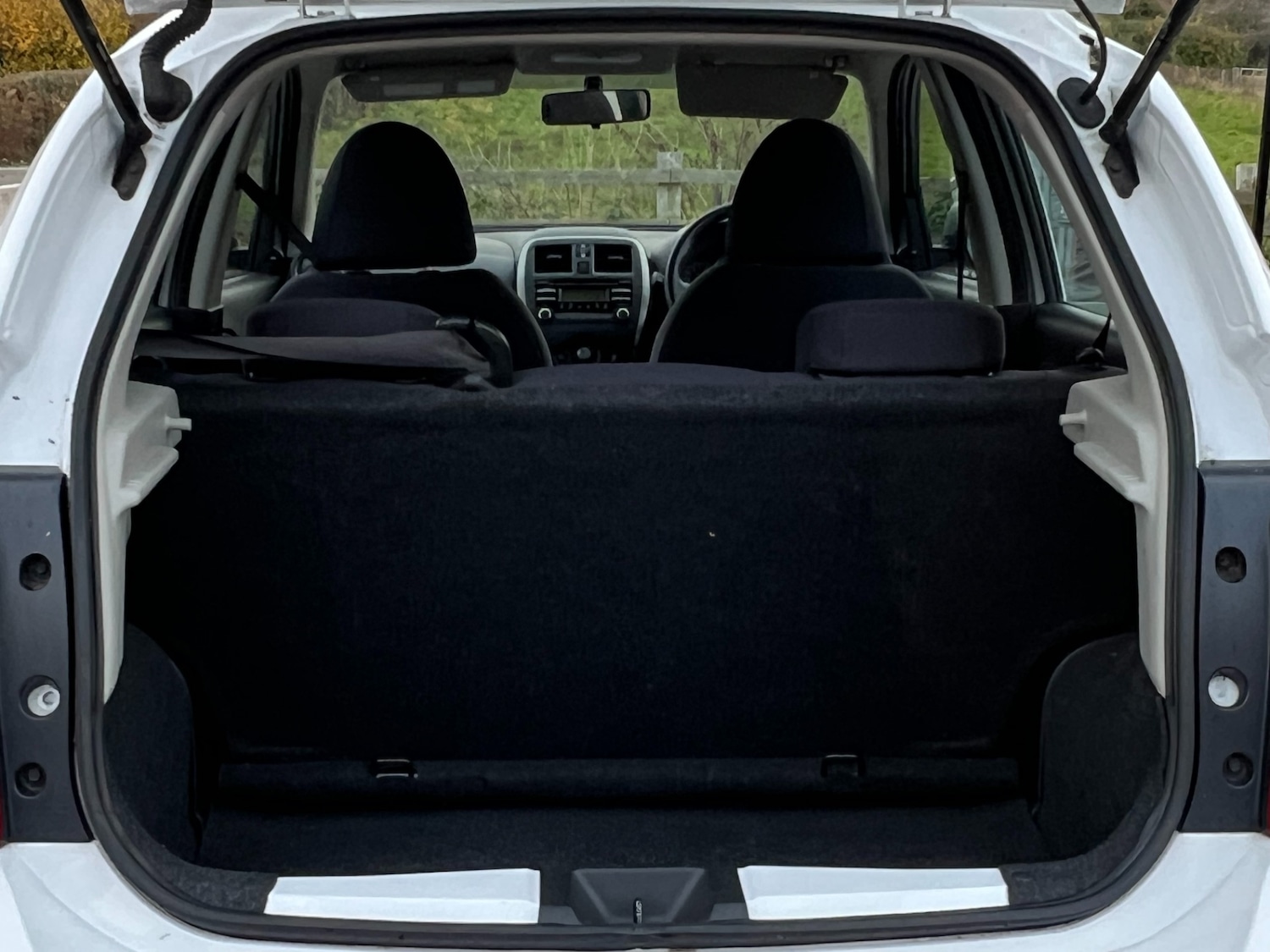 Used Nissan Micra 2015 for sale - 76476987: Photo 17