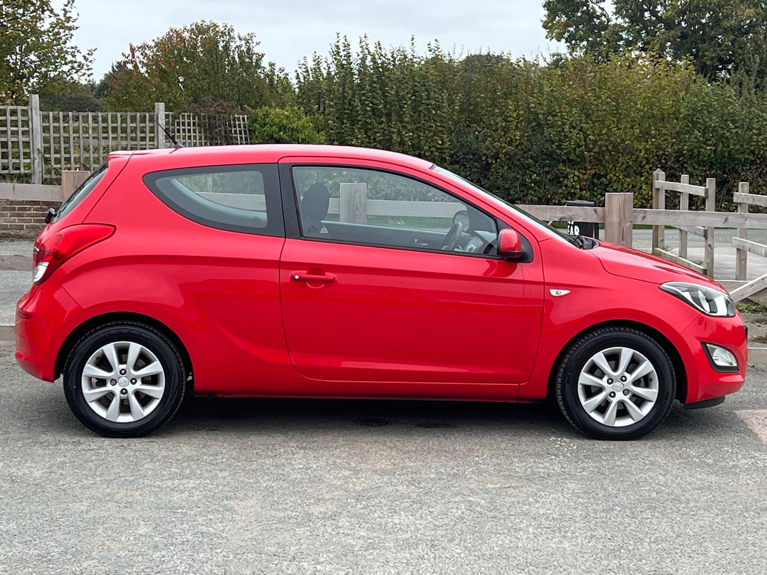 Used Hyundai i20 2013 for sale - 76182239: Photo 20