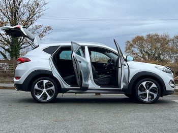 Used Hyundai TUCSON 2015 for sale - 76504758: Photo
