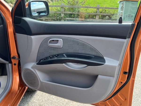 Used Kia Picanto 2005 for sale - 74801925: Photo 21