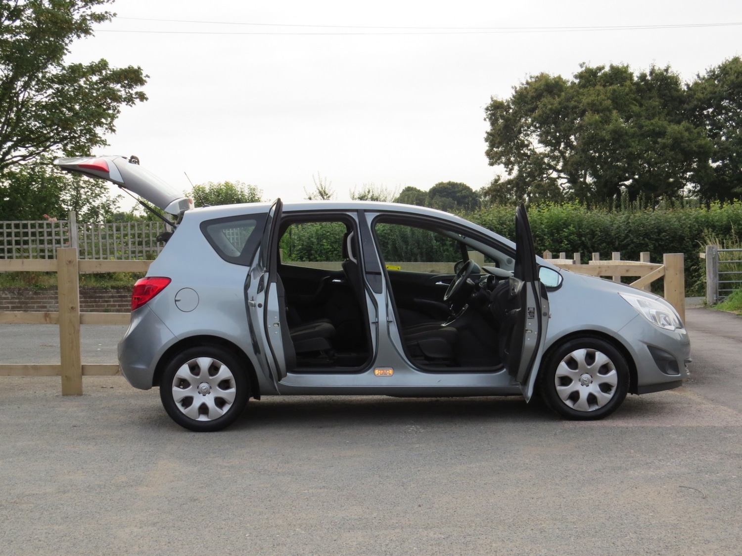 Used Vauxhall Meriva 2011 for sale - 76037873: Photo 16