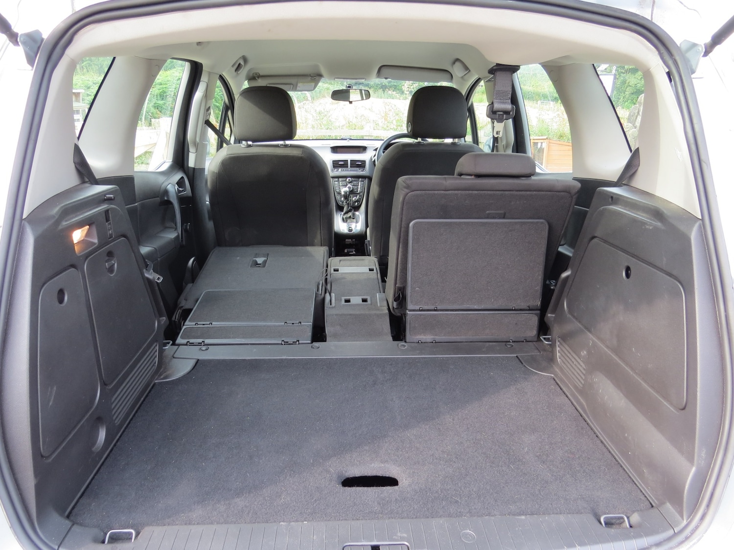 Used Vauxhall Meriva 2011 for sale - 76037873: Photo 20