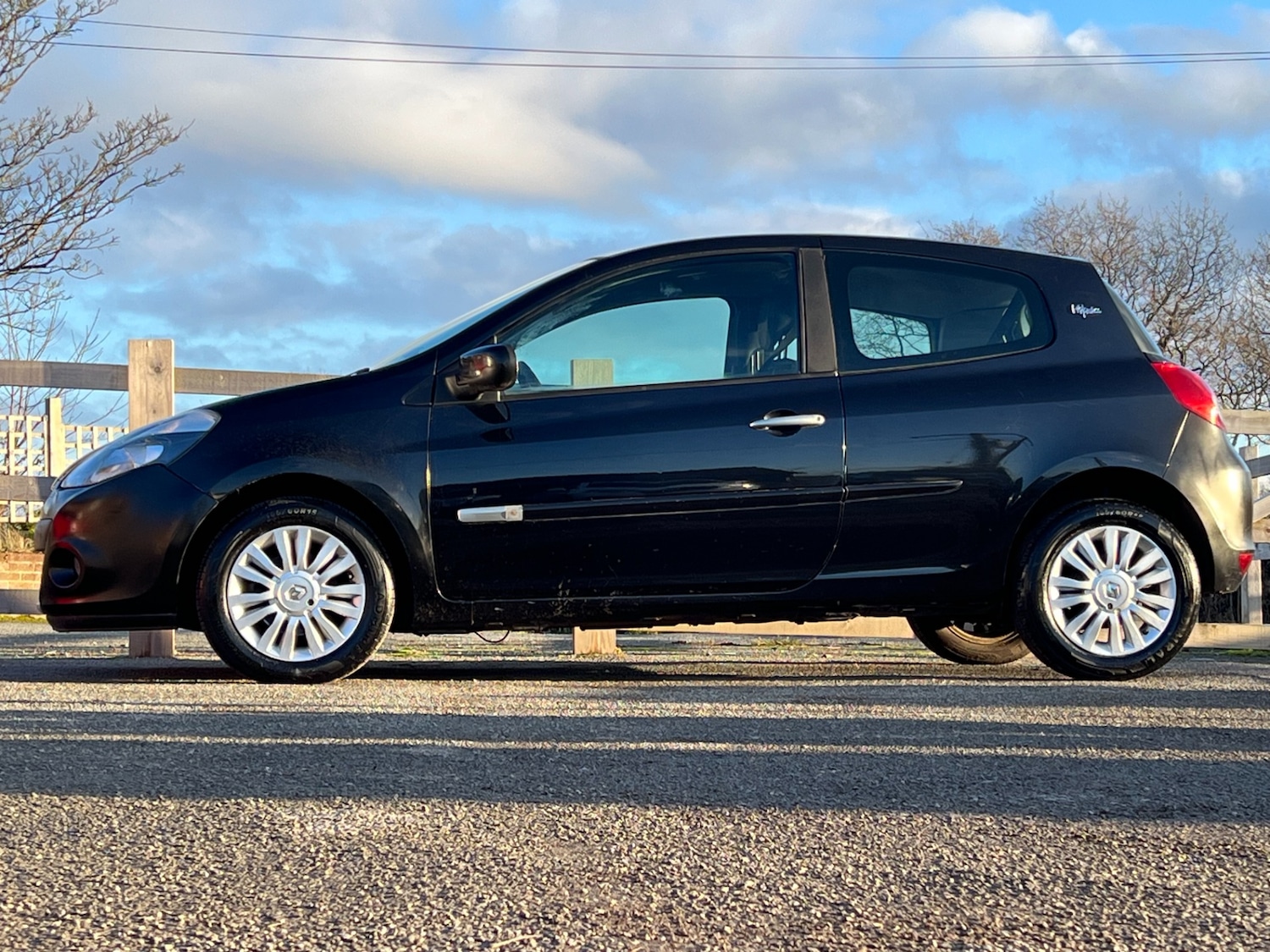 Used Renault Clio 2011 for sale - 77198069: Photo 14