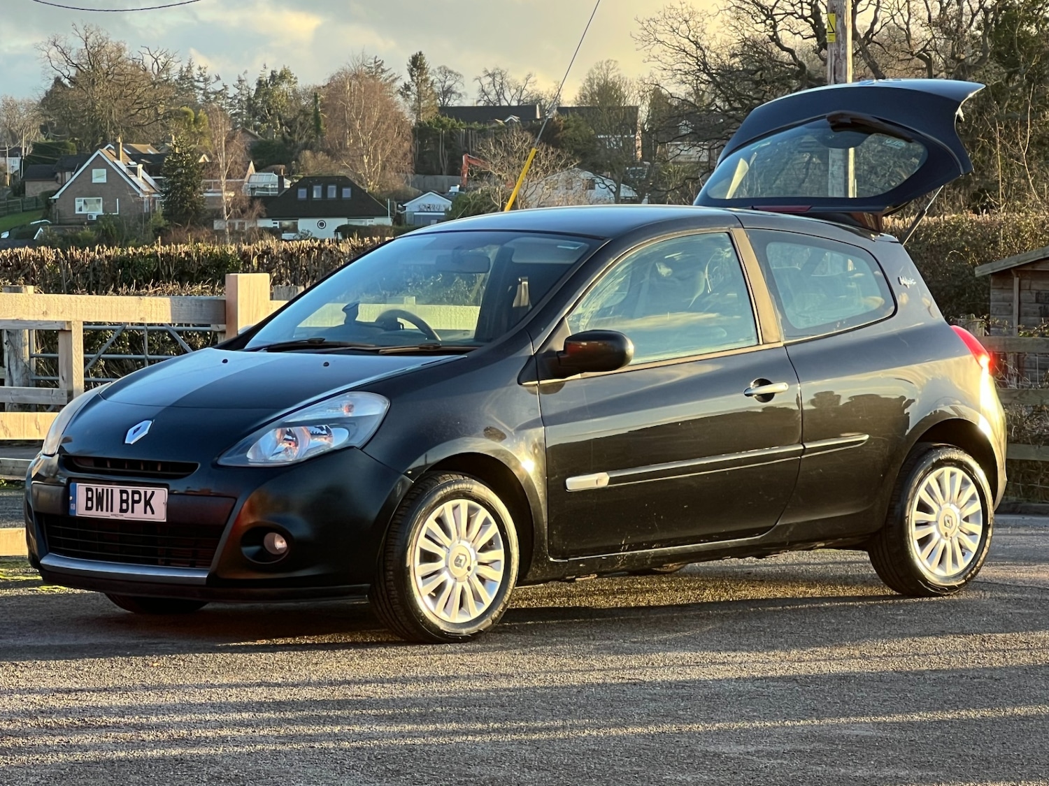 Used Renault Clio 2011 for sale - 77198069: Photo 18