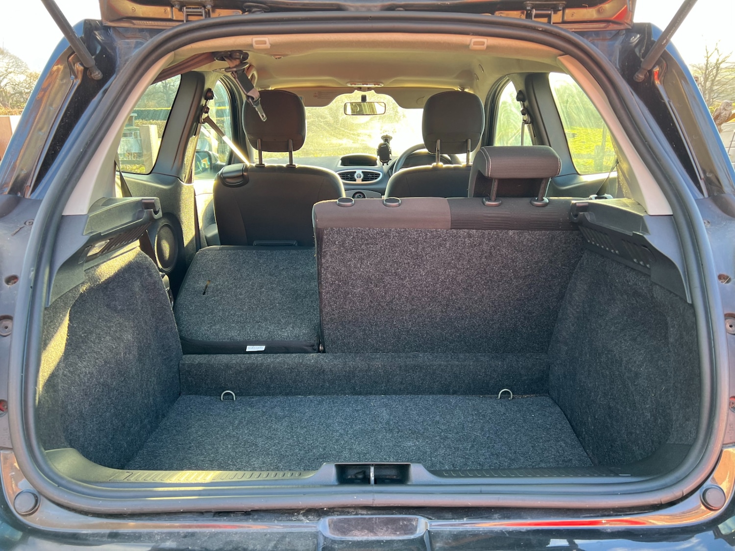 Used Renault Clio 2011 for sale - 77198069: Photo 19