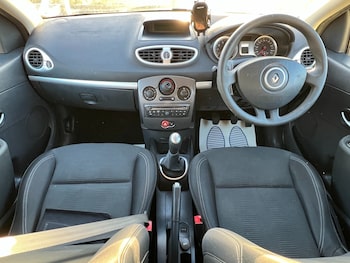 Used Renault Clio 2011 for sale - 77198069: Photo