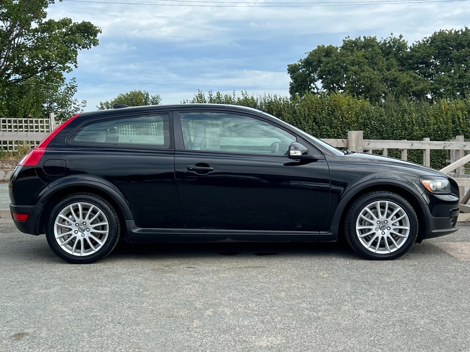 Used Volvo C30 2009 for sale - 75514336: Photo 5