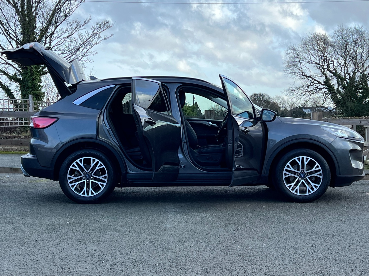 Used Ford Kuga 2022 for sale - 77220211: Photo 5