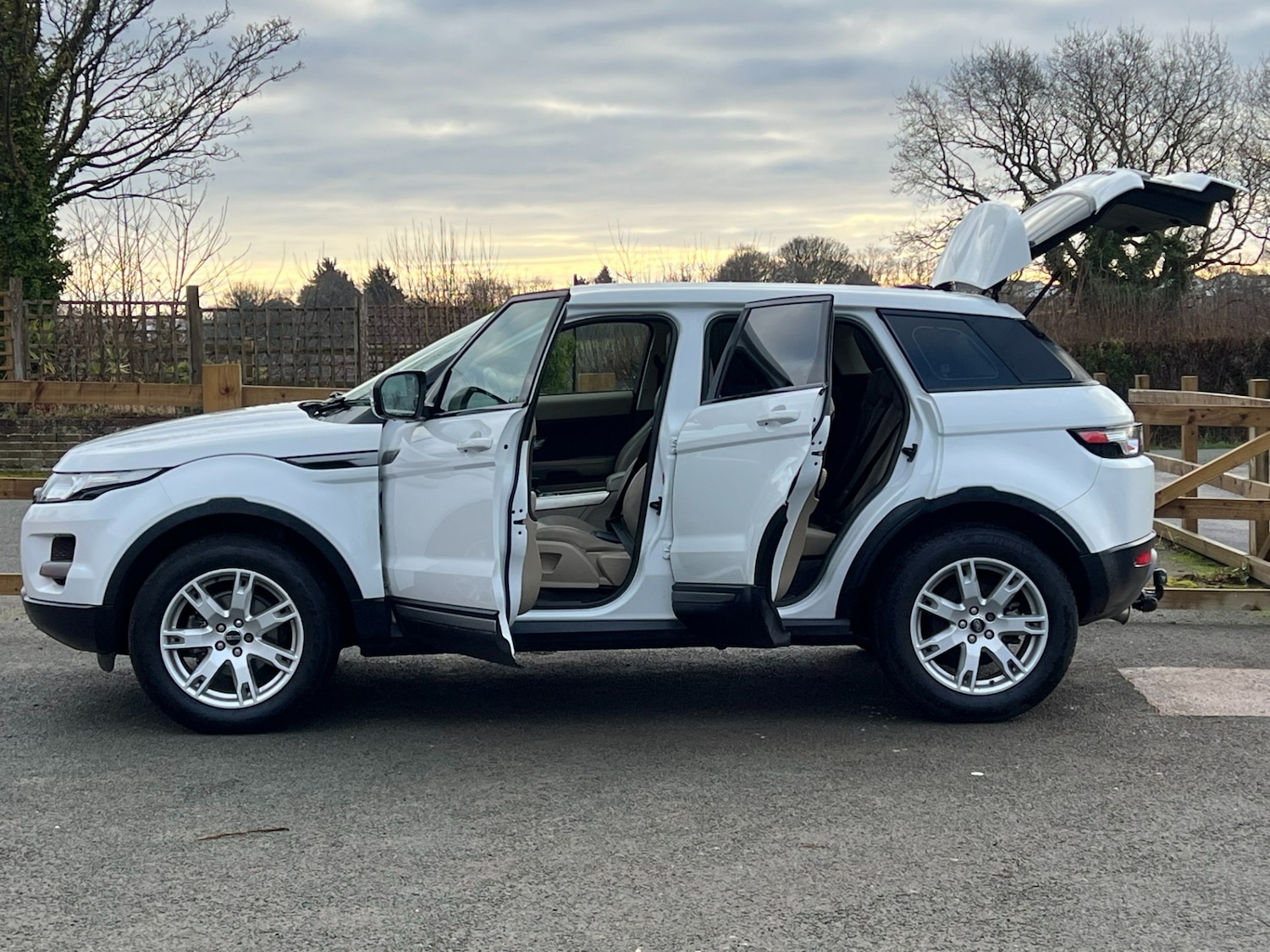 Used Land Rover Range Rover Evoque 2013 for sale - 76611688: Photo 3