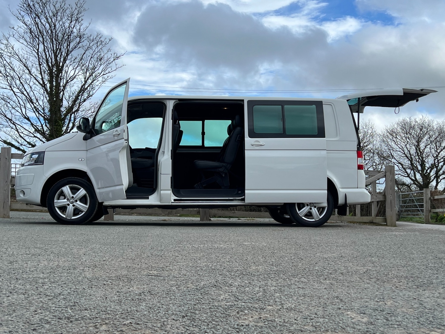 Used Volkswagen Transporter 2015 for sale - 77997600: Photo 16
