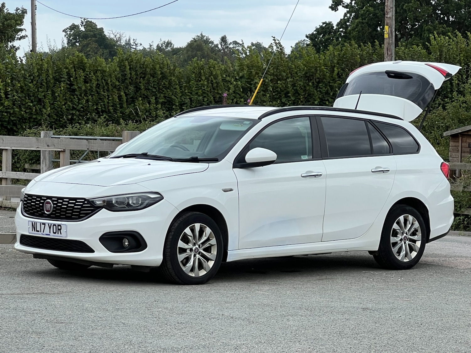Vehicle 28