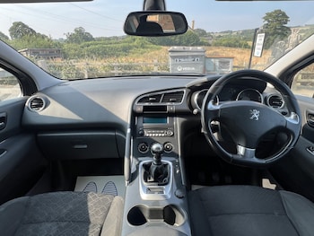 Used Peugeot 3008 2015 for sale - 79311576: Photo