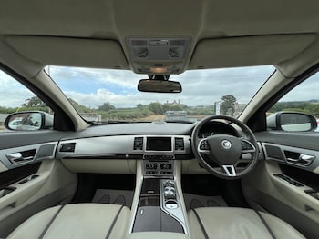 Used Jaguar XF 2014 for sale - 79564046: Photo
