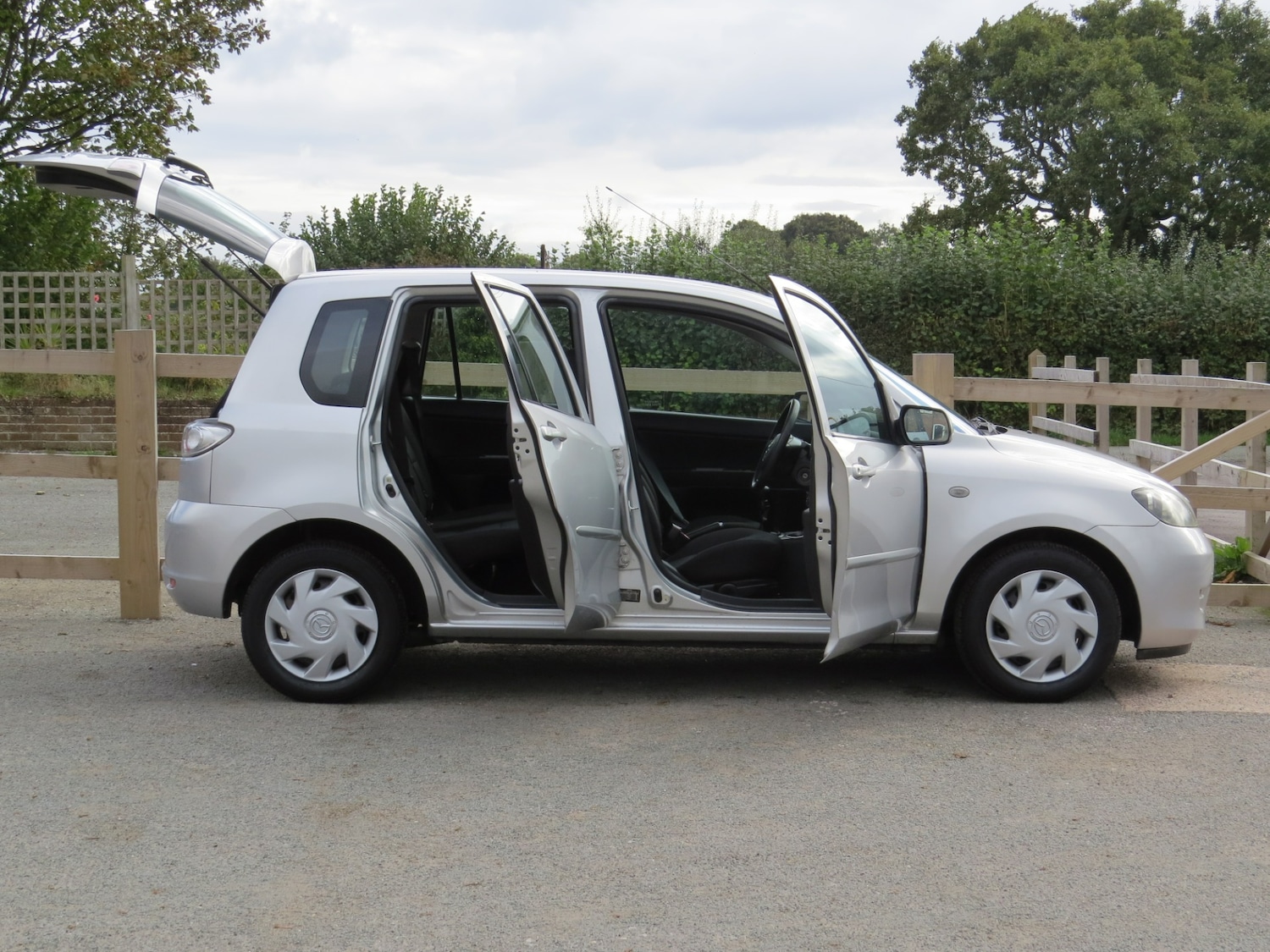Used Mazda Mazda2 2006 for sale - 76493844: Photo 21