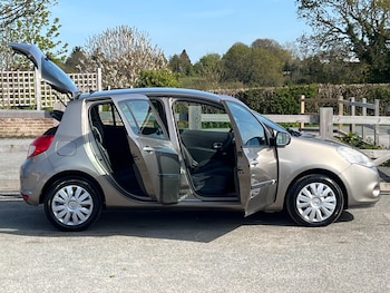 Used Renault Clio 2009 for sale - 77965454: Photo